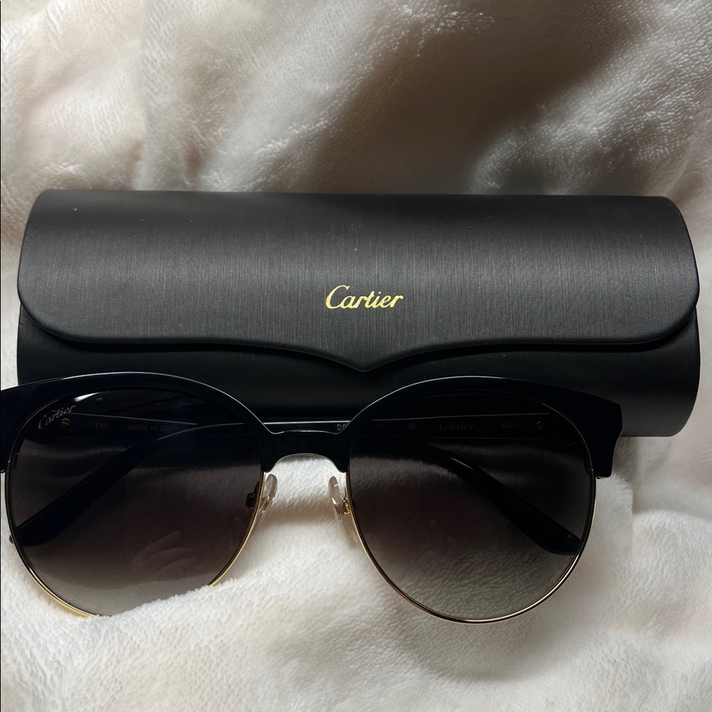Cartier C Decor CT0126S oversized sunglasses kept in excellent condition!